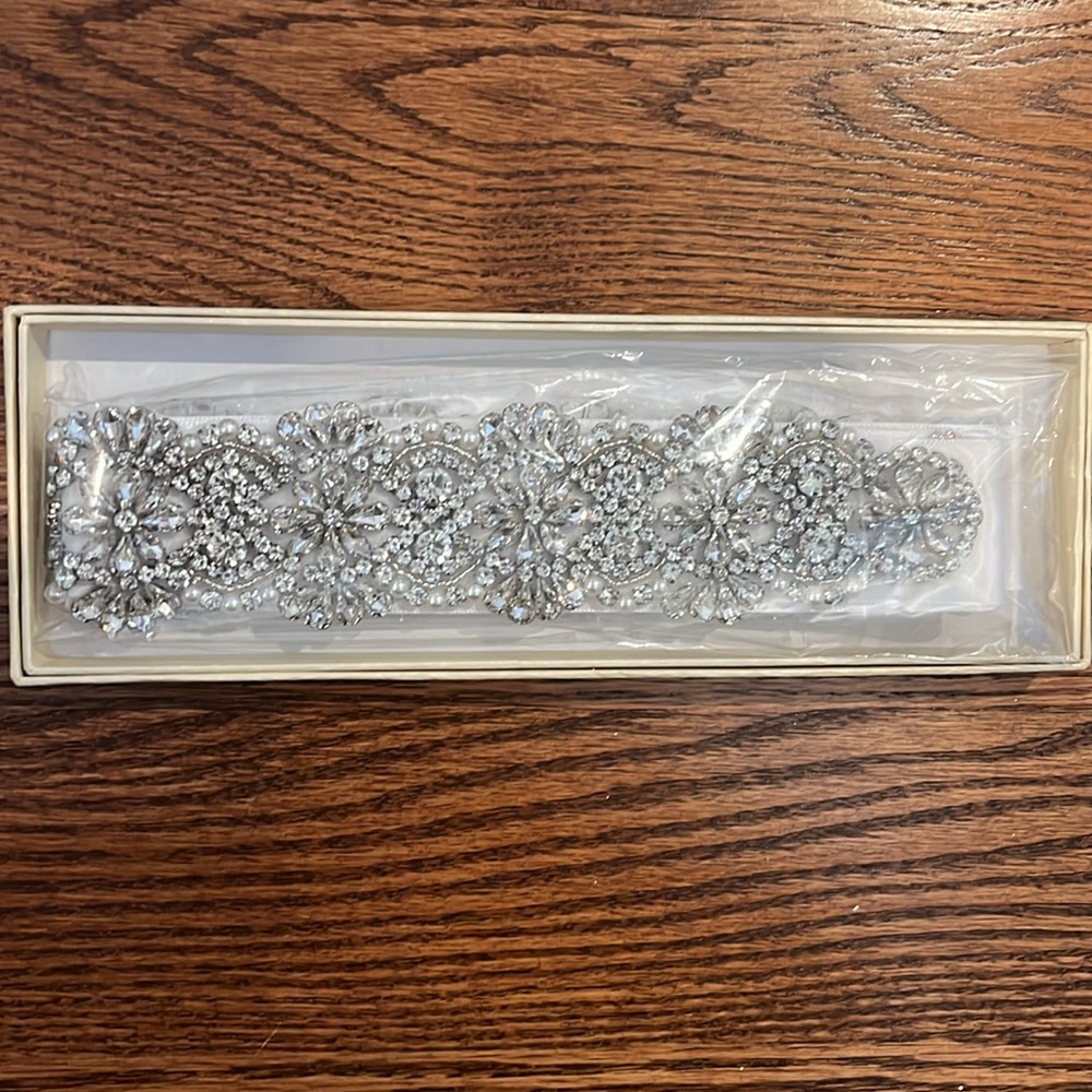 NWT Rhinestone Belt - Picture 5 of 5